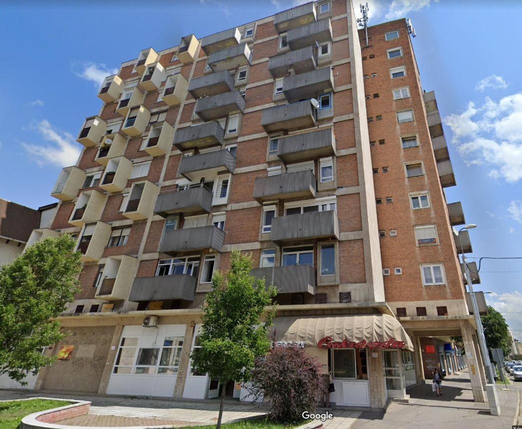 Balint Apartman - In The Heart Of Miskolc Exterior photo